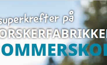 et blått og hvitt skilt